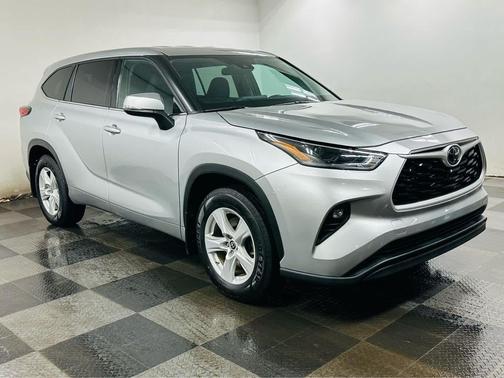2021 Toyota Highlander LE