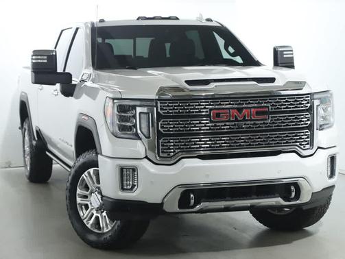 White Frost Tricoat 2023 GMC Sierra 2500 Denali