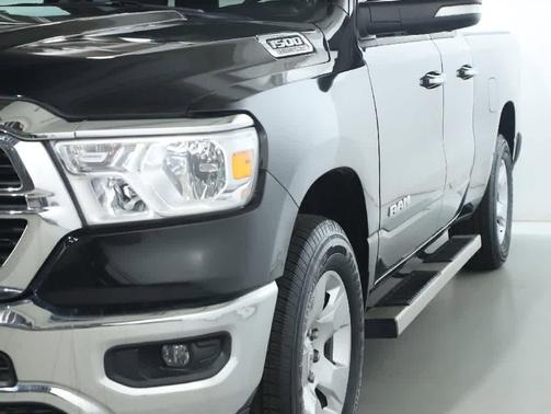 Diamond Black Crystal Pearlcoat 2020 RAM 1500 Big Horn/Lone Star