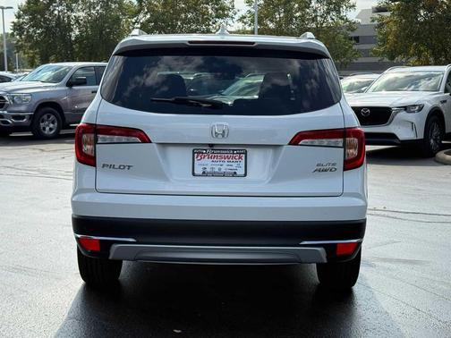 2022 Honda Pilot AWD Elite