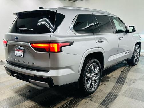 2023 Toyota Sequoia Capstone