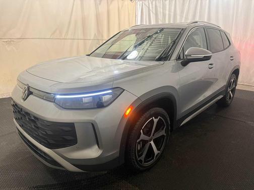 2025 Volkswagen Tiguan 2.0T SE 4MOTION