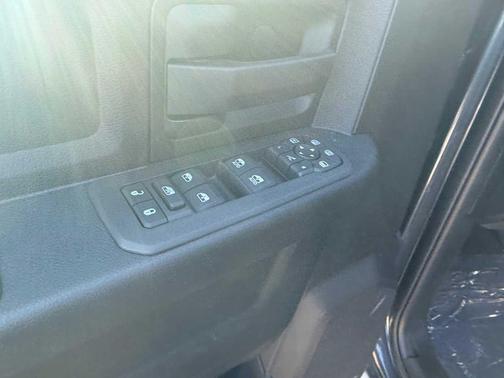 2026 RAM 2500 Warlock Crew Cab 4x4 6'4' Box