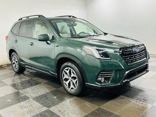 2023 Subaru Forester Premium