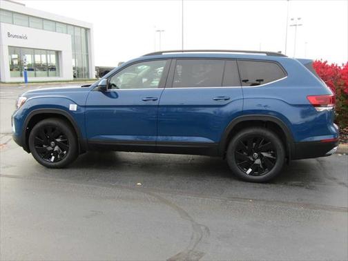 2025 Volkswagen Atlas 2.0T SE w/Technology 4MOTION