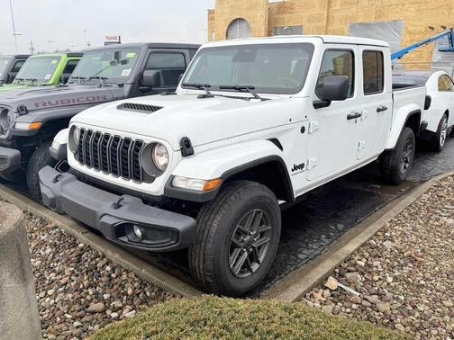 2026 Jeep Gladiator Sport S
