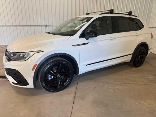 2023 Volkswagen Tiguan 2.0T SE R-Line Black 4MOTION