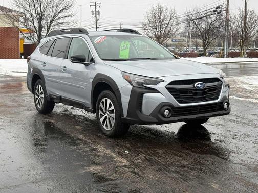 2025 Subaru Outback Premium