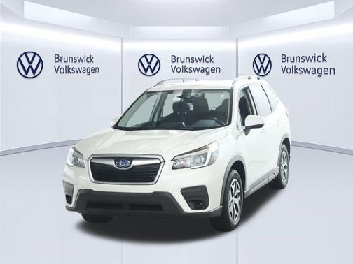 Crystal White Pearl 2020 Subaru Forester Premium
