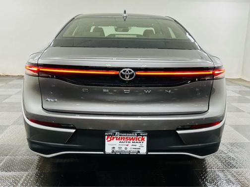 2023 Toyota Crown XLE