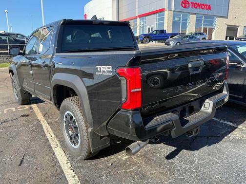 2025 Toyota Tacoma TRD Off Road