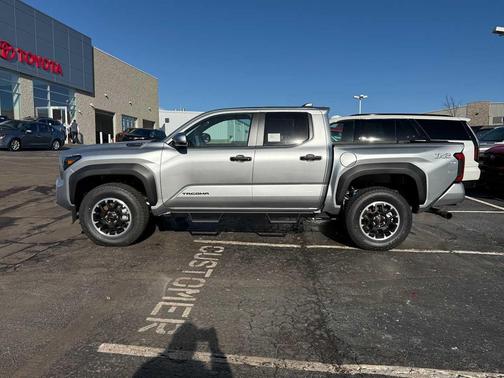 2025 Toyota Tacoma TRD Off Road
