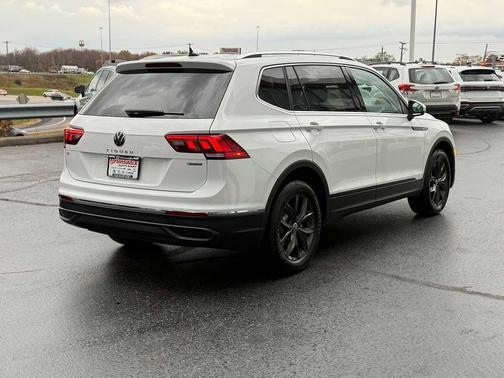 2024 Volkswagen Tiguan 2.0T SE 4MOTION