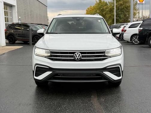 2024 Volkswagen Tiguan 2.0T SE 4MOTION