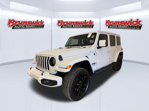 Bright White Clearcoat 2021 Jeep Wrangler Unlimited Sahara
