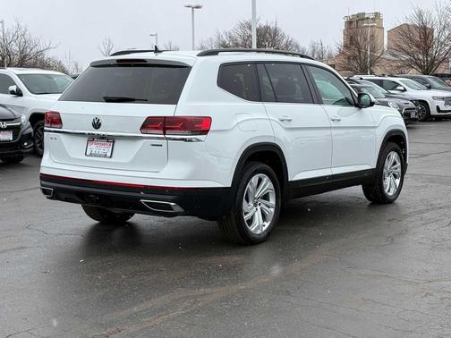 2023 Volkswagen Atlas 3.6L SE w/Technology
