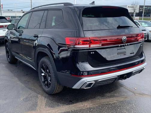 2025 Volkswagen Atlas 2.0T Peak Edition