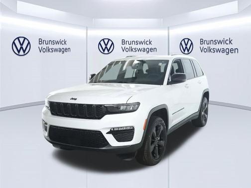 Bright White Clearcoat 2025 Jeep Grand Cherokee Limited