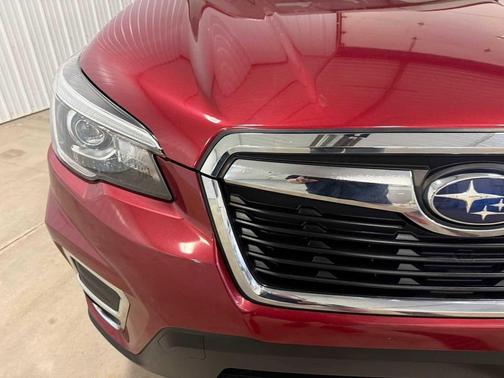 Crimson Red Pearl 2019 Subaru Forester Limited