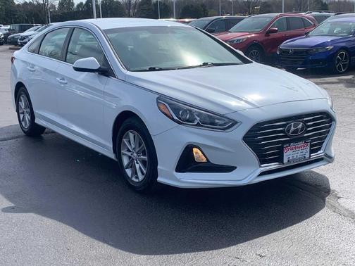 2019 Hyundai SONATA SE