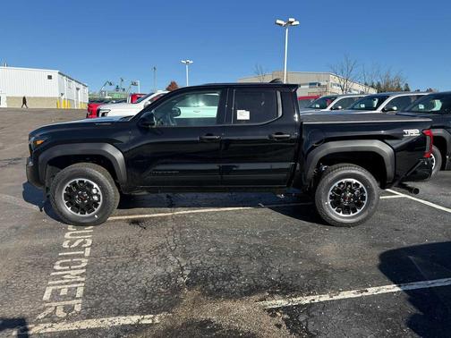 2025 Toyota Tacoma TRD Off Road