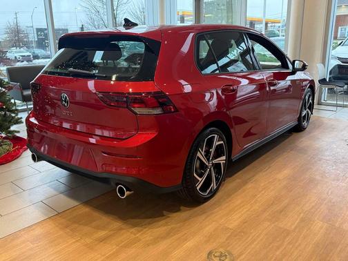 2025 Volkswagen Golf GTI 2.0T SE DSG