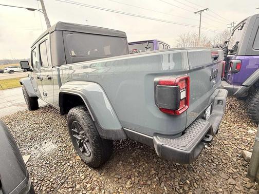 2026 Jeep Gladiator Sport S