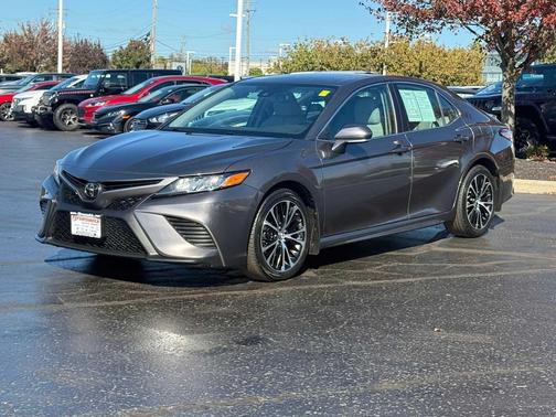 2019 Toyota Camry SE