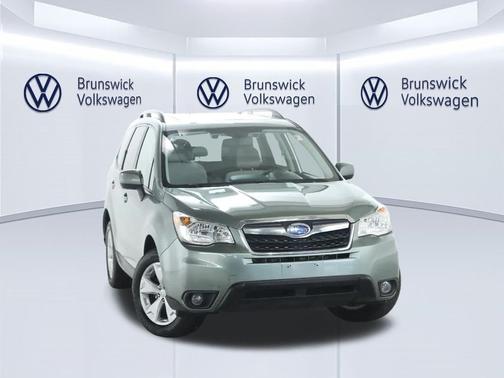 Jasmine Green Metallic 2016 Subaru Forester 2.5i Premium