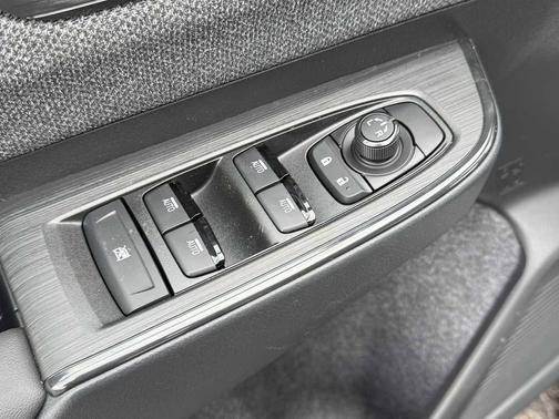 Ice Silver Metallic 2026 Subaru Outback Premium