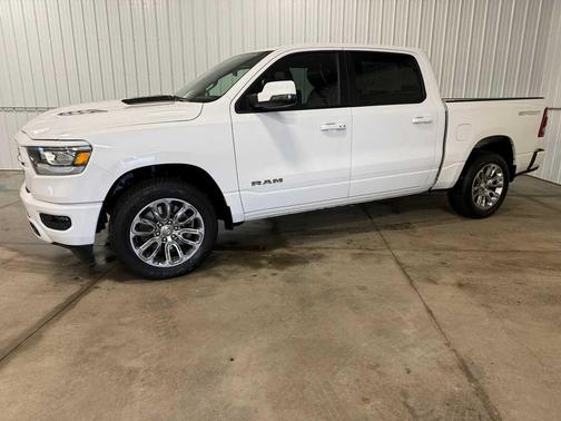 Bright White Clearcoat 2023 RAM 1500 Laramie