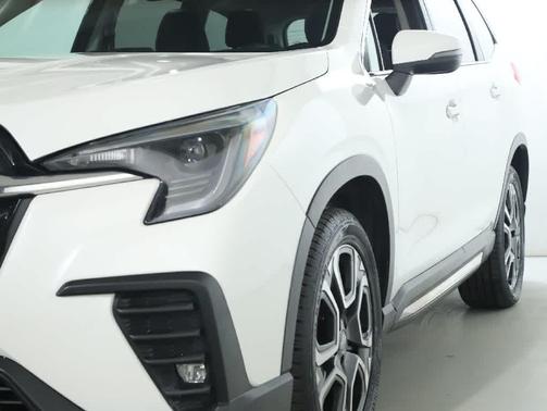 2023 Subaru Ascent Limited 8-Passenger