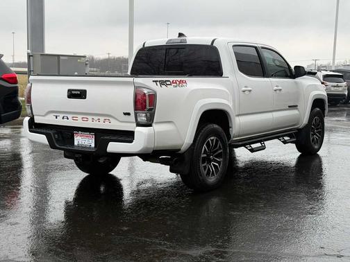 2022 Toyota Tacoma TRD Sport