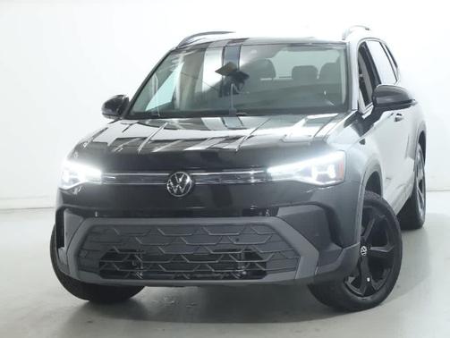 2025 Volkswagen Taos 1.5T SE Black