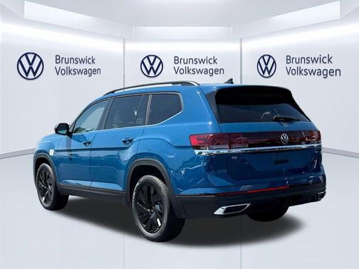Mountain Lake Blue Metallic 2026 Volkswagen Atlas 2.0T SE w/Technology 4MOTION