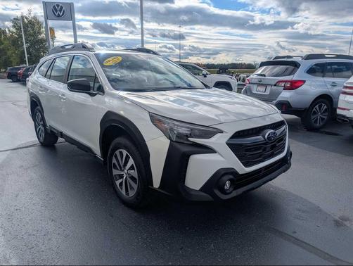 2025 Subaru Outback Base