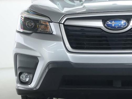 Ice Silver Metallic 2021 Subaru Forester Premium