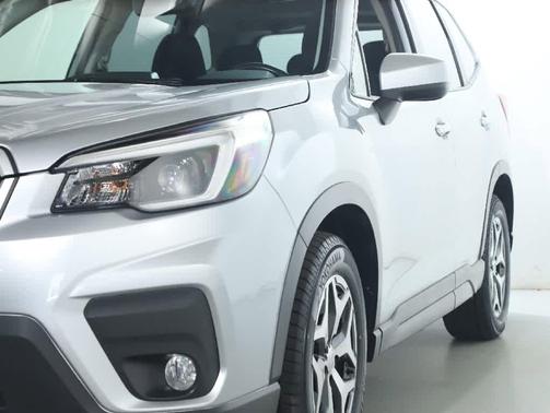 Ice Silver Metallic 2021 Subaru Forester Premium