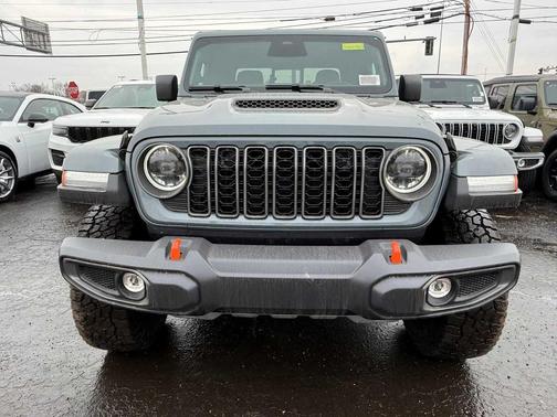 2026 Jeep Gladiator Mojave 4x4