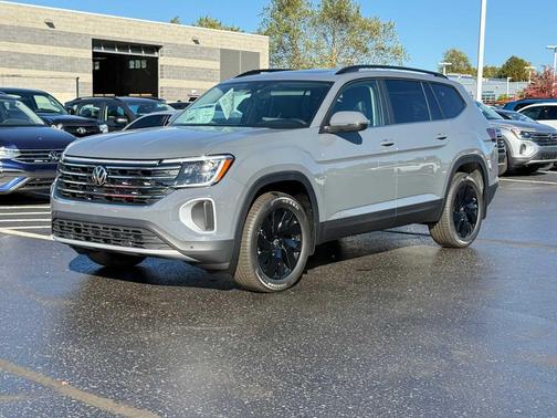 2026 Volkswagen Atlas 2.0T SE w/Technology 4MOTION