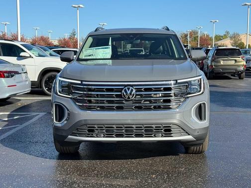 2026 Volkswagen Atlas 2.0T SE w/Technology 4MOTION
