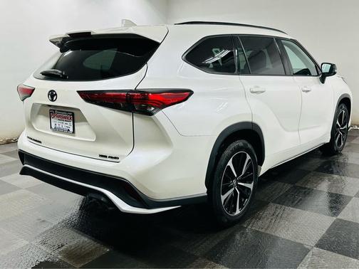 2021 Toyota Highlander XSE
