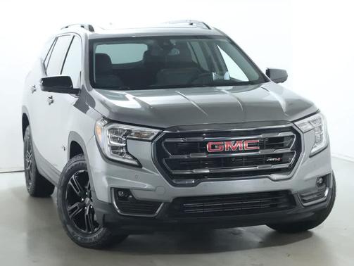 2024 GMC Terrain AWD AT4