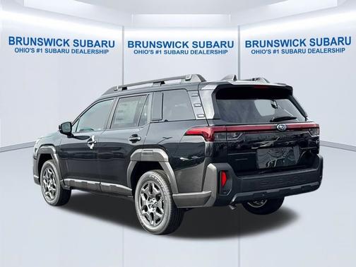 Crystal Black Silica 2026 Subaru Outback Premium