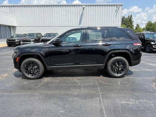 2025 Jeep Grand Cherokee Altitude