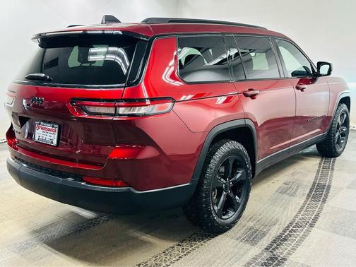 2022 Jeep Grand Cherokee L Altitude