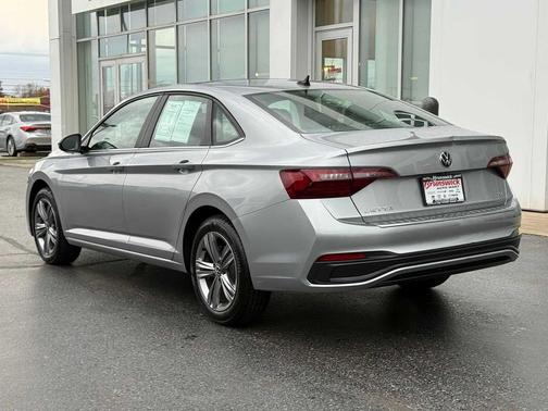 2023 Volkswagen Jetta 1.5T SE