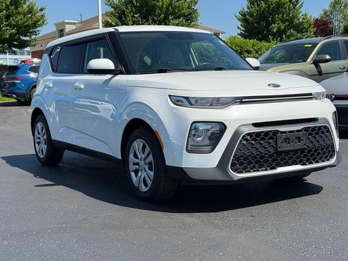 Snow White Pearl 2020 Kia Soul LX