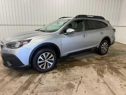Ice Silver Metallic 2021 Subaru Outback Premium