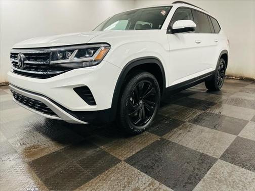2022 Volkswagen Atlas 3.6L SE w/Technology